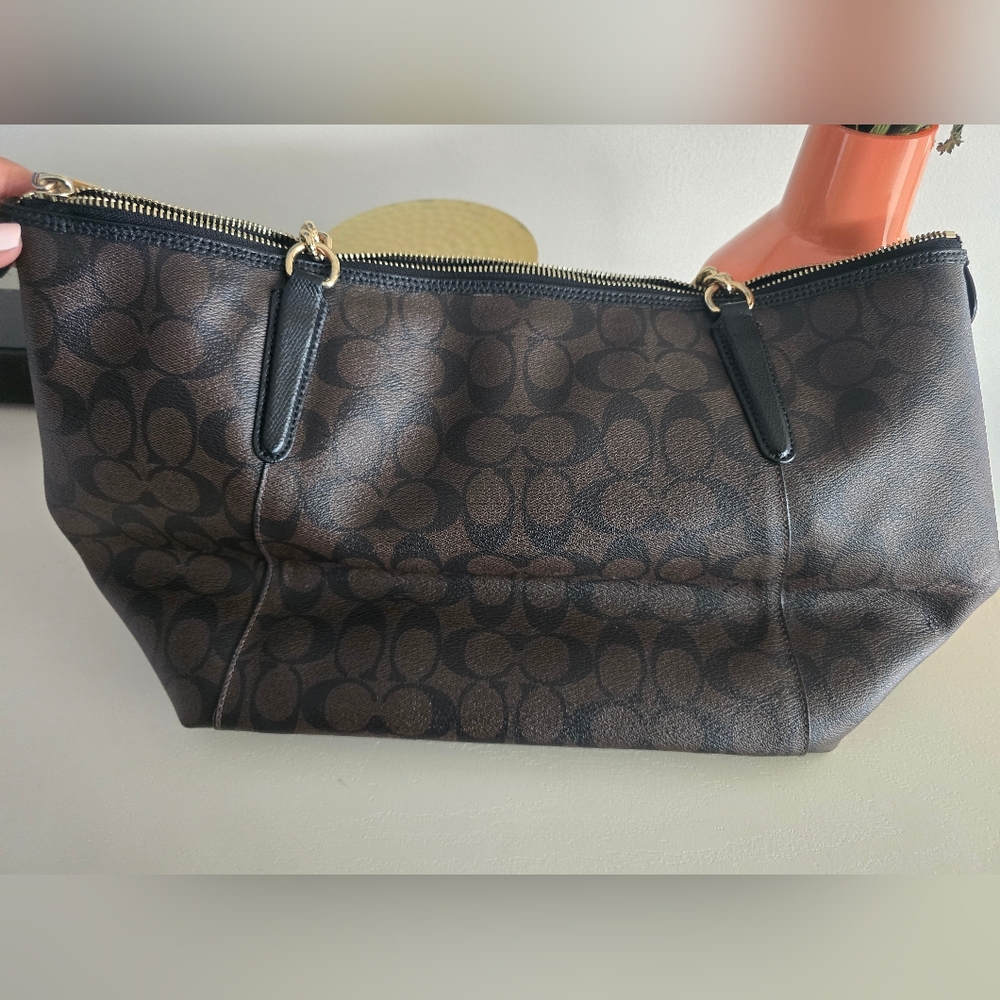 Coach Ava Tote in Signature Canvas - Picture 6 of 15